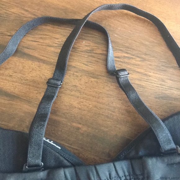 Lululemon tank with bra - Picture 4 of 6
